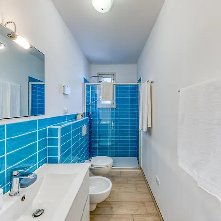 Euclide Apartment