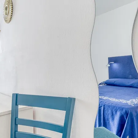 Euclide Apartment